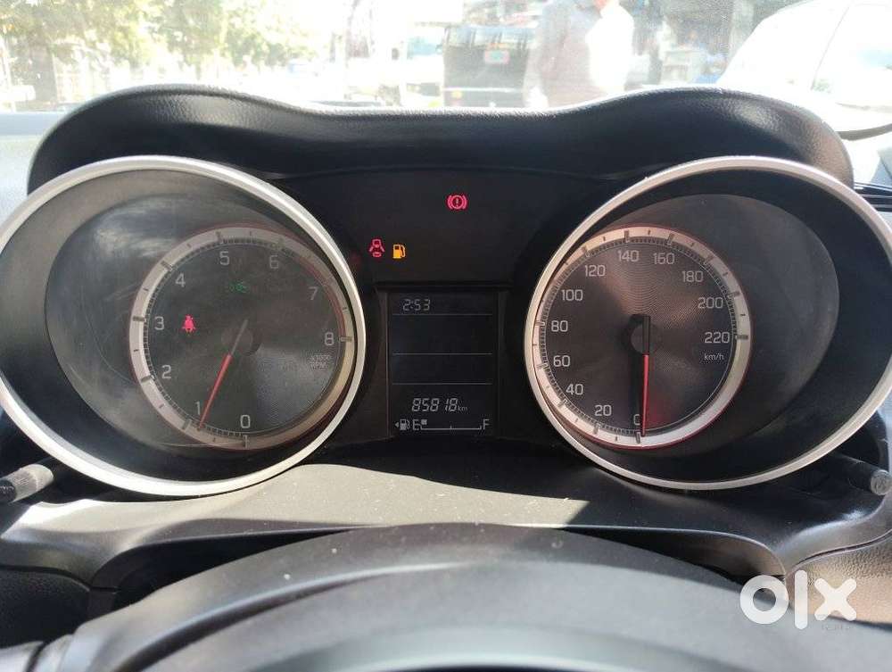 Maruti Suzuki Swift Vvt Lxi, 2019, Petrol