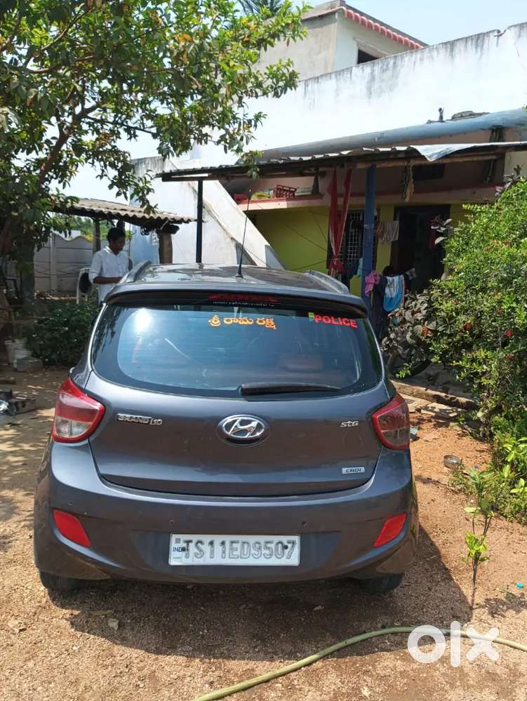 Hyundai Grand I10 2015 Diesel 100000 Km Driven