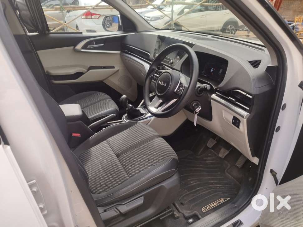 Kia Carens 1.4 Prestige 7 Str, 2022, Petrol