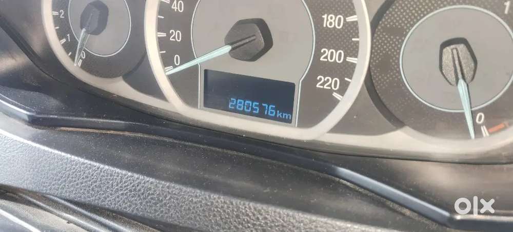 Ford Aspire Titanium Blu 2017