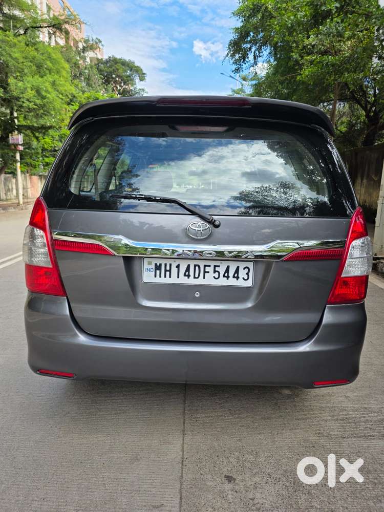 Toyota Innova 2.5 Ev Ps 8 Str Bs-iii, 2012, Diesel