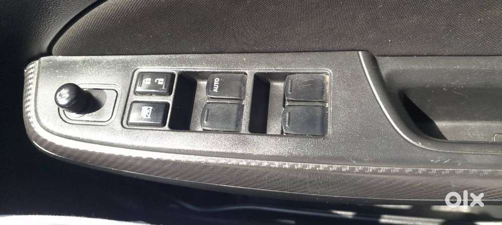 Maruti Suzuki Swift 1.2 Vxi (o), 2021, Petrol