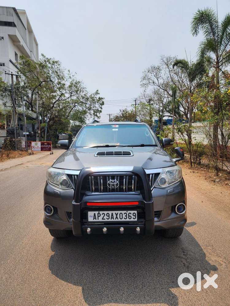 Toyota Fortuner 3.0 4x2 Mt, 2012, Diesel
