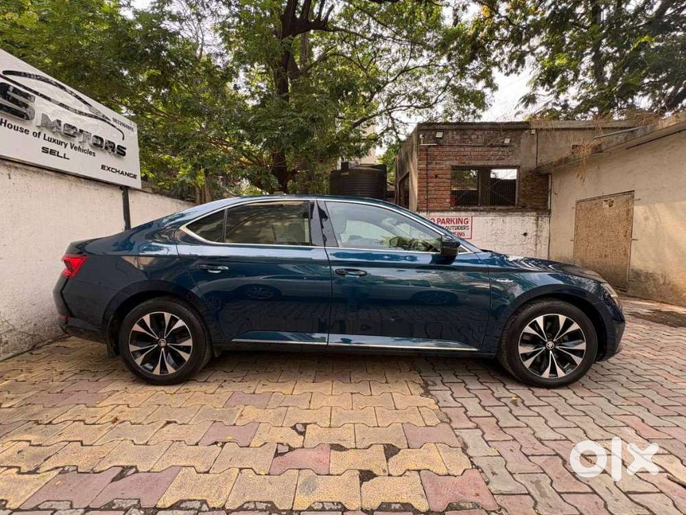 Skoda Superb 2.0 L&k Tsi At, 2022, Petrol