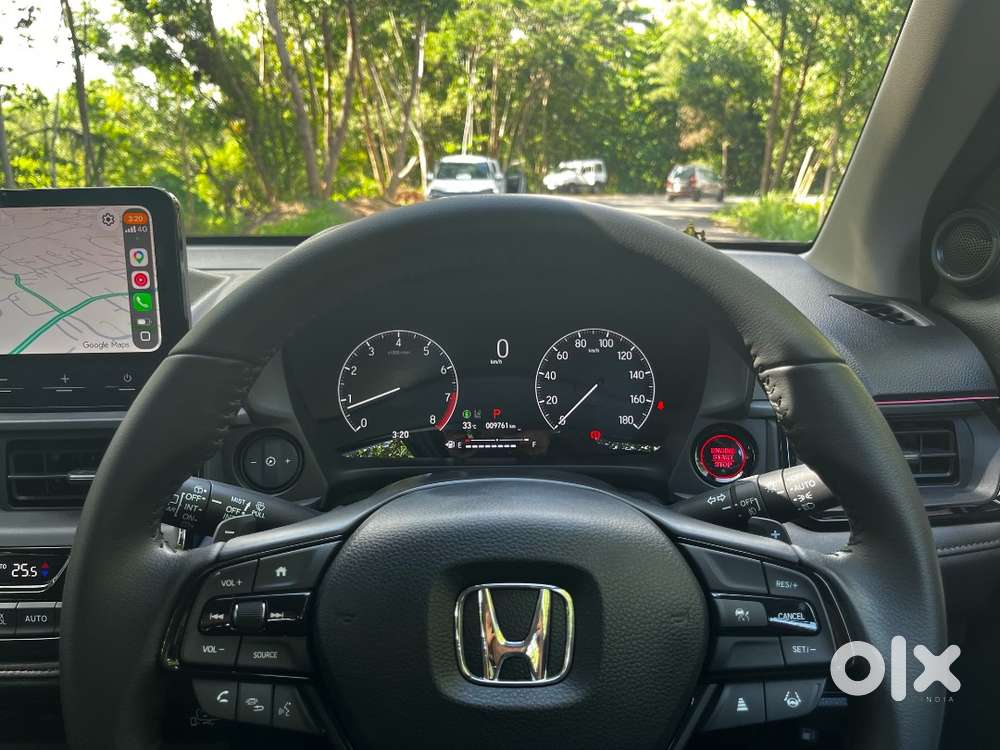 2025 Honda Elevate Zx Cvt  Signature Black Edition  9700 Km