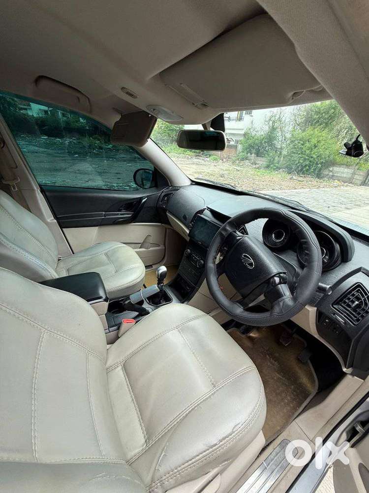 Mahindra Xuv500 W4, 2017, Petrol