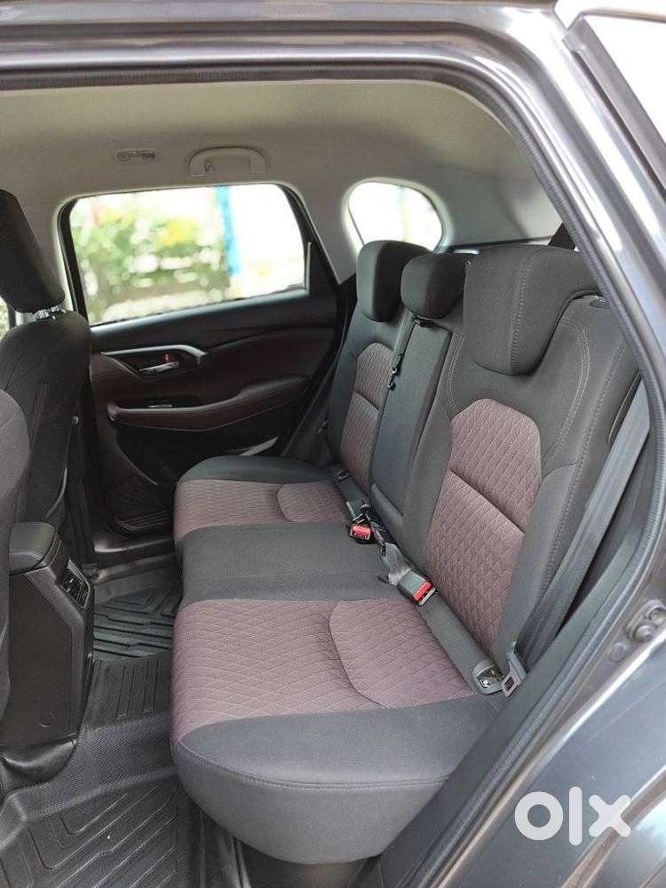 Maruti Suzuki Grand Vitara 1.5 Zeta Smart Hybrid At, 2023, Petrol