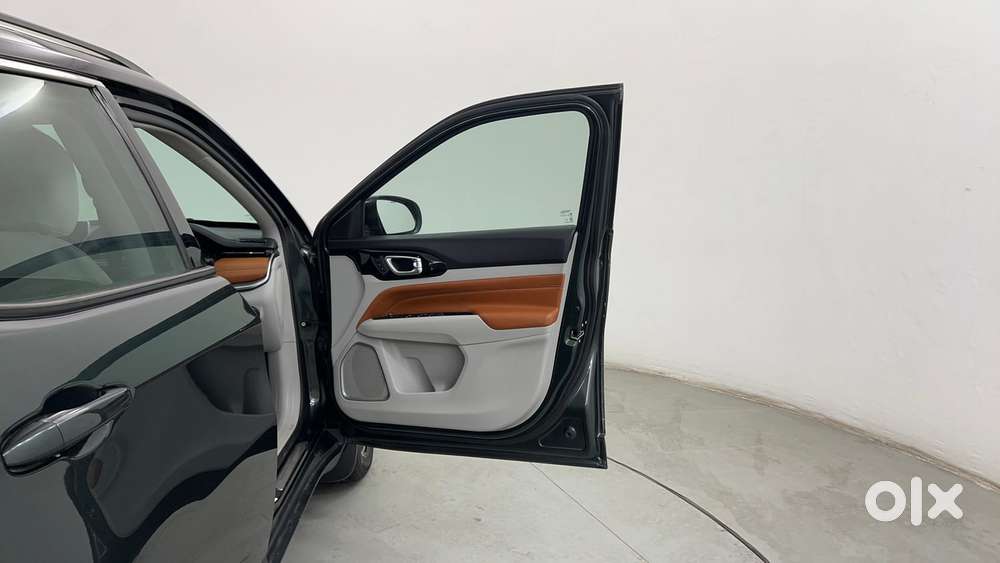 Jeep Compass 1.4 Limited (o) Petrol Dct, 2022, Petrol