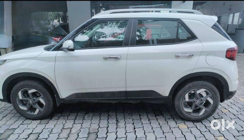 Well-maintained 2019 Hyundai Venue 1.0l Turbo Petrol Dct Automatic Ava