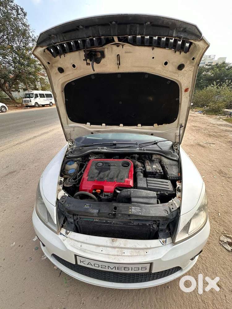 Skoda Laura 1.9 Tdi Mt Ambiente, 2010, Diesel