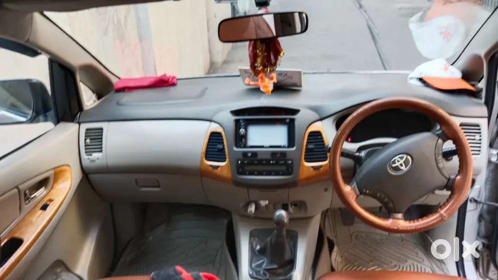Toyota Innova 2011 Diesel 94580 Km Driven