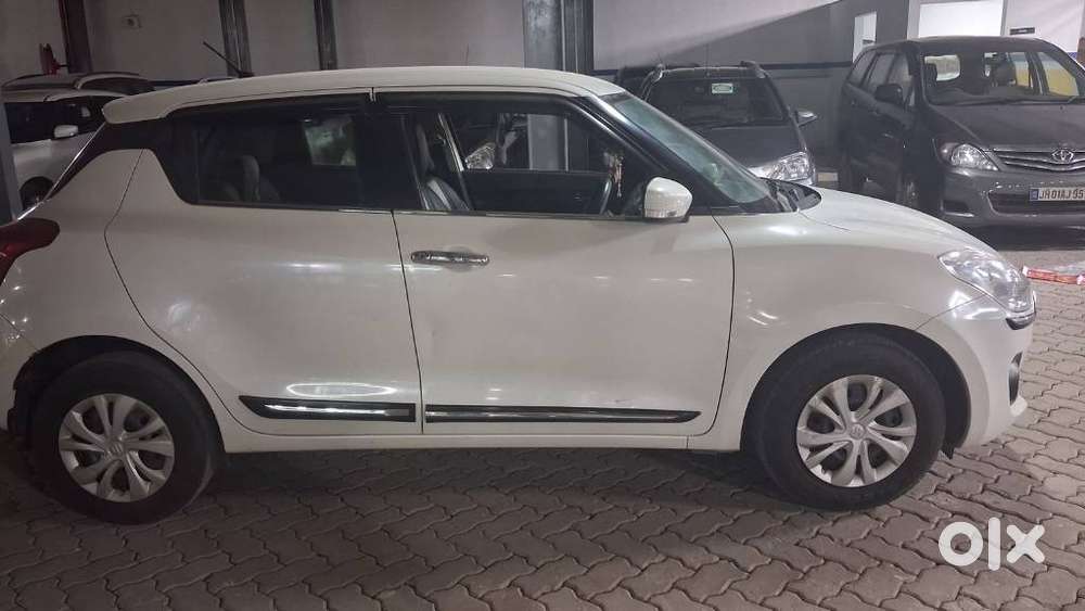 Maruti Suzuki Swift Vxi + Manual, 2019, Petrol
