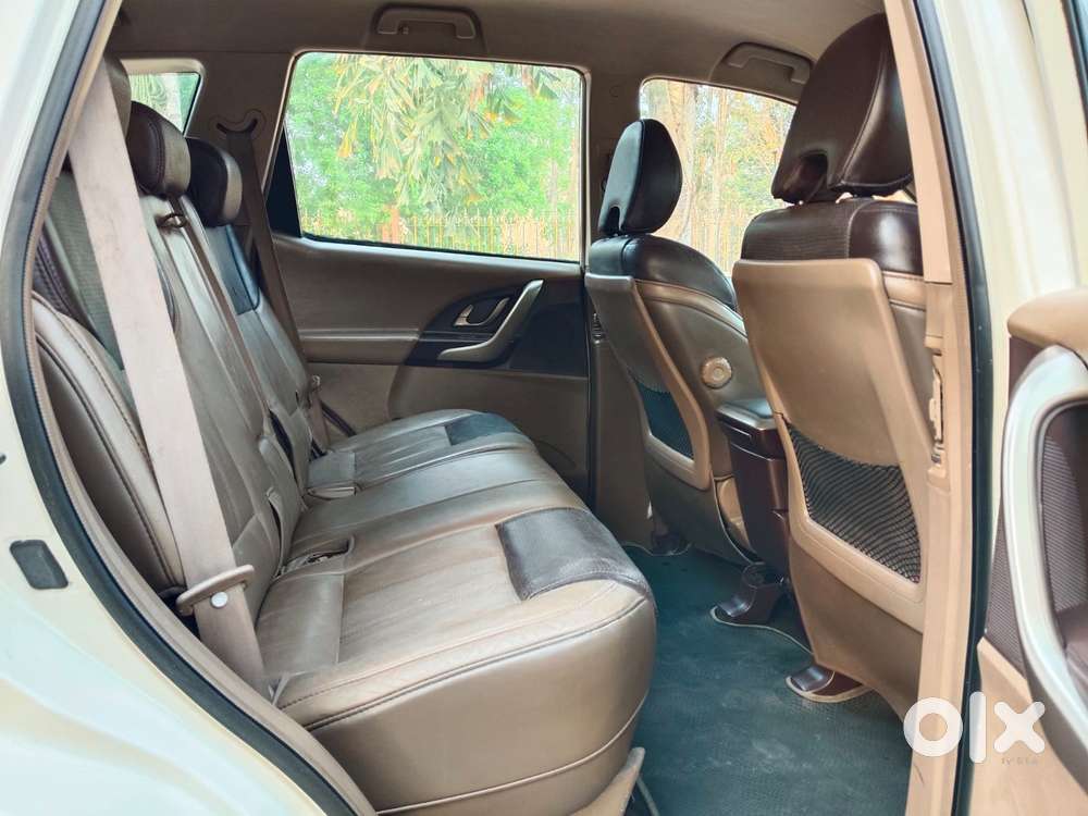 Mahindra Xuv500 W8, 2014, Diesel