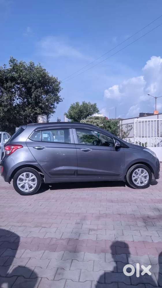 Hyundai Grand I10 [ ] 1.2 Kappa Vtvt Sportz At, 2014, Petrol