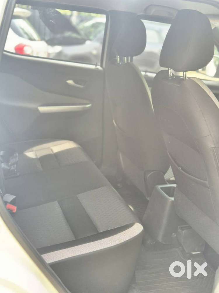 Nissan Magnite 1.0 Xv Premium Turbo Cvt, 2023, Petrol