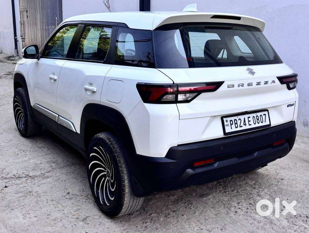 Maruti Suzuki Brezza, 2023, Petrol