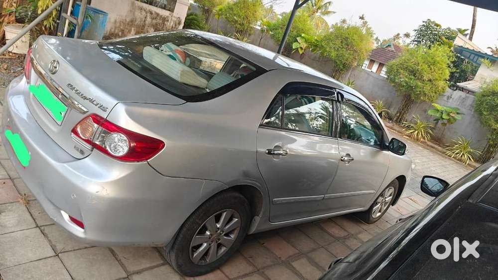 Toyota Corolla Altis 2013
