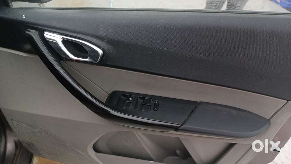 Tata Tiago 1.2 Revotron Xza, 2019, Petrol