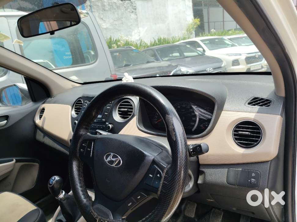 Hyundai Grand I10 Magna O At Petrol, 2015, Petrol
