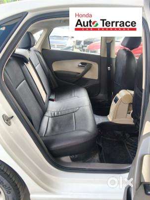 Volkswagen Vento Petrol Highline, 2011, Petrol