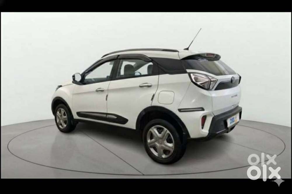 Tata Nexon 1.2 Revotron Xm Plus (s), 2023, Petrol