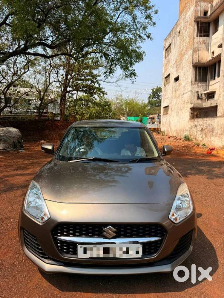Maruti Suzuki Swift Vxi + Manual, 2022, Petrol