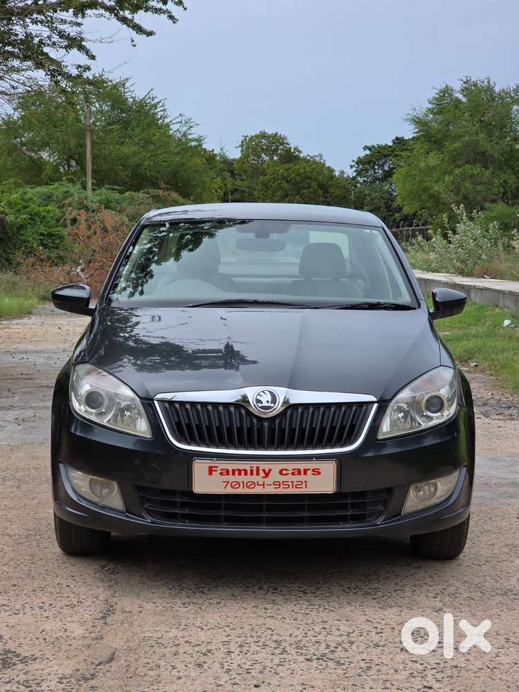 Skoda Rapid [ ] 1.6 Style Plus Mpi At, 2016, Petrol
