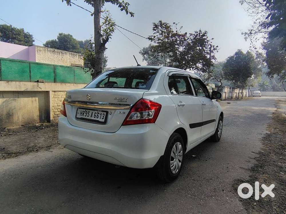 Maruti Suzuki Swift Dzire 1.2 Vxi Bsiv, 2016, Cng & Hybrids