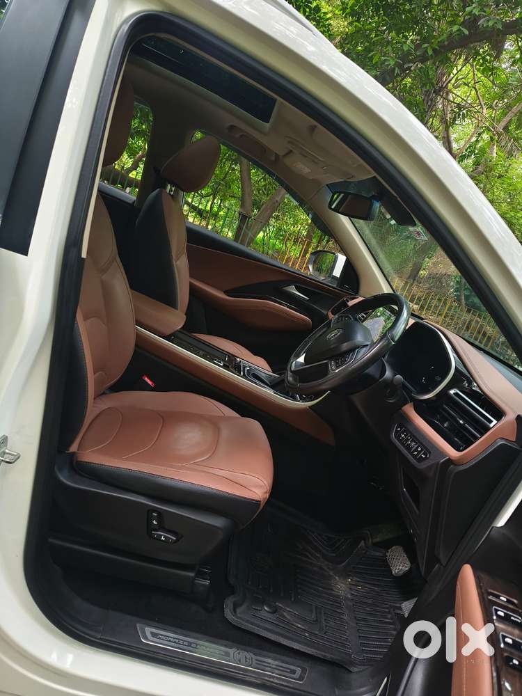 Mg Hector Plus Sharp Pro 1.5 Turbo Petrol Cvt 6 Str, 2023, Petrol