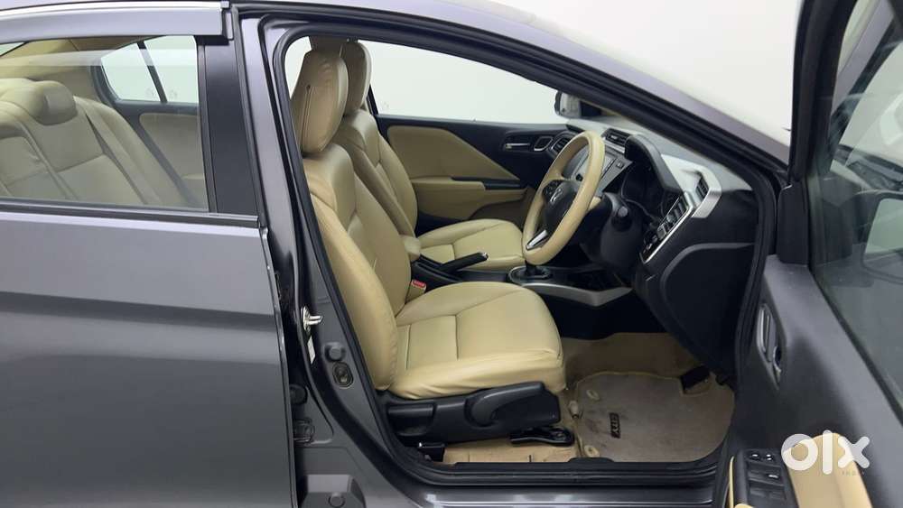 Honda City 1.5 V 4th Gen I-vtec Mt, 2022, Petrol