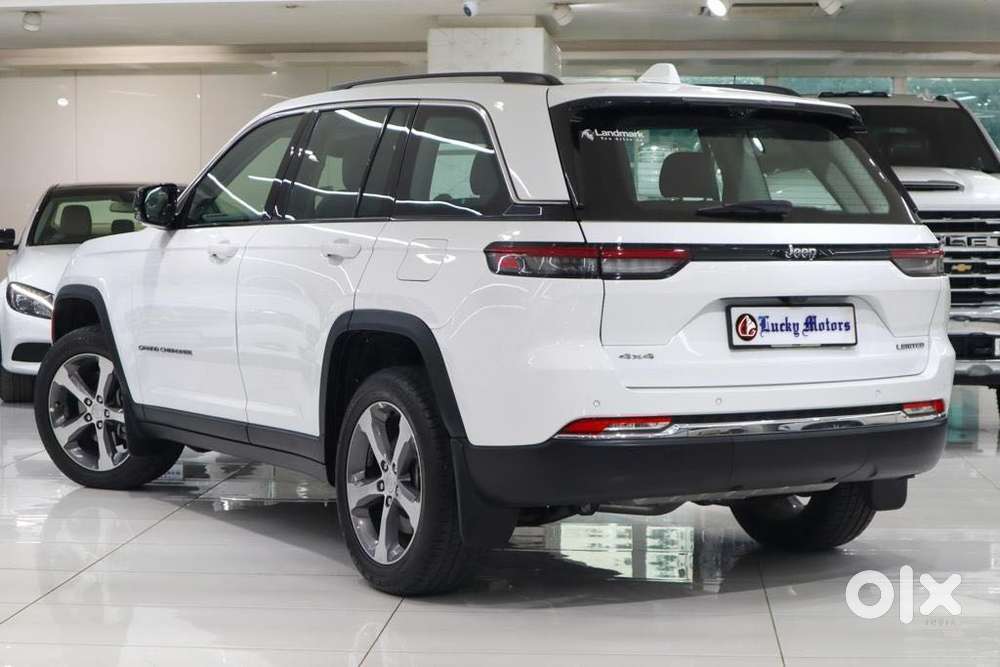 Jeep Grand Cherokee Limited (o) 4x4 At, 2022, Petrol