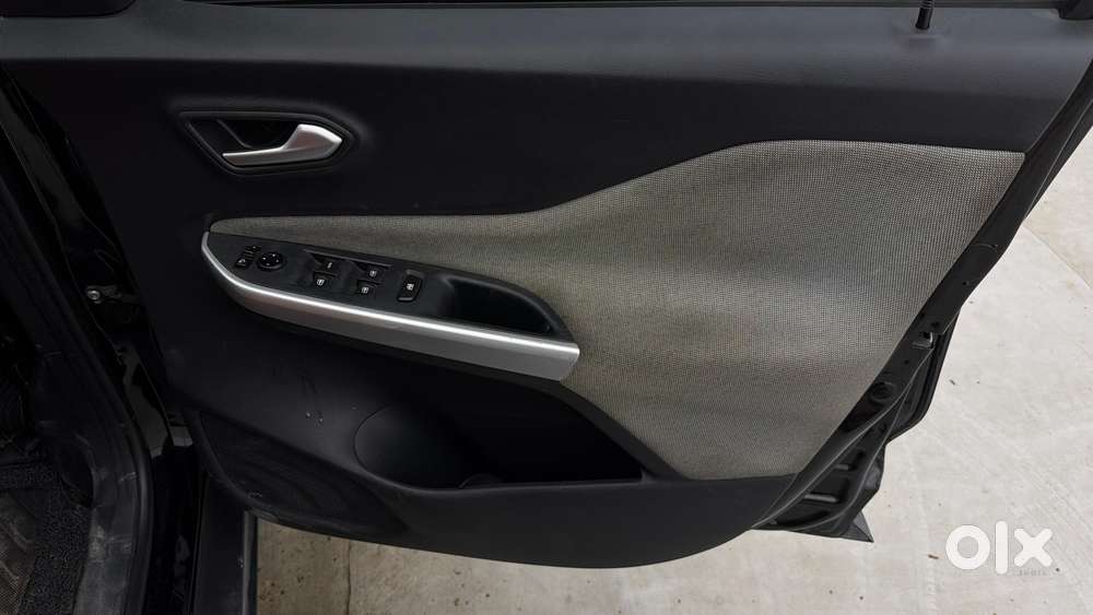 Nissan Magnite 1.0 Xv, 2021, Petrol