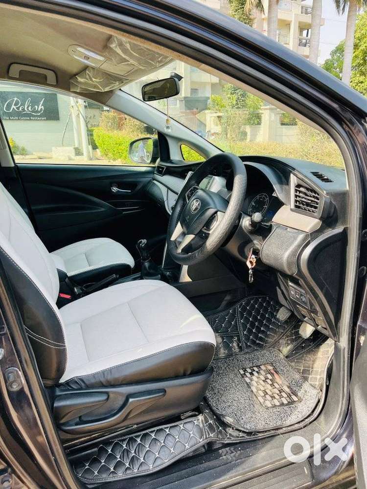 Toyota Innova Crysta 2.4 G Mt, 2022, Diesel