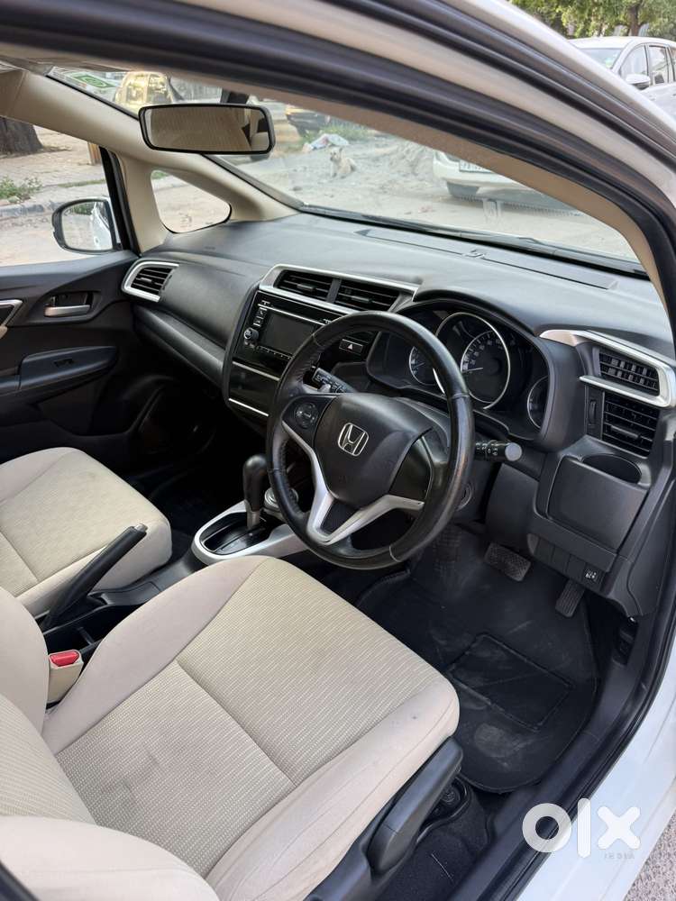 Honda Jazz V Automatic, 2017, Petrol