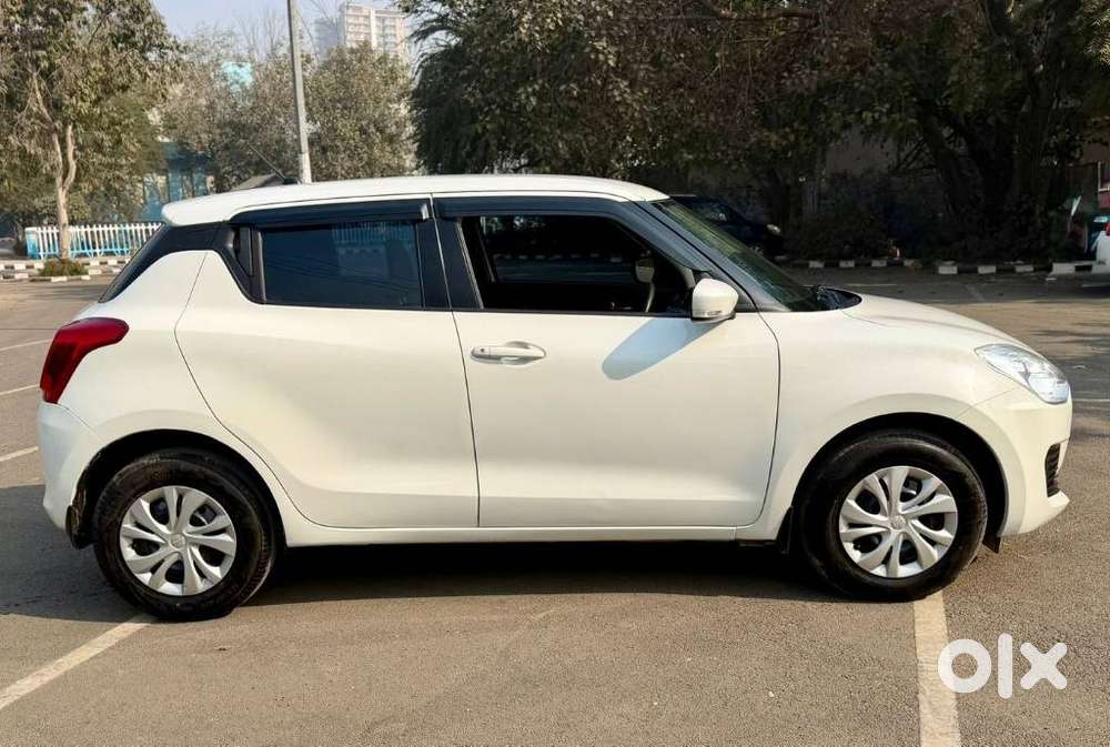 Maruti Suzuki Swift Vvt Vxi, 2021, Petrol