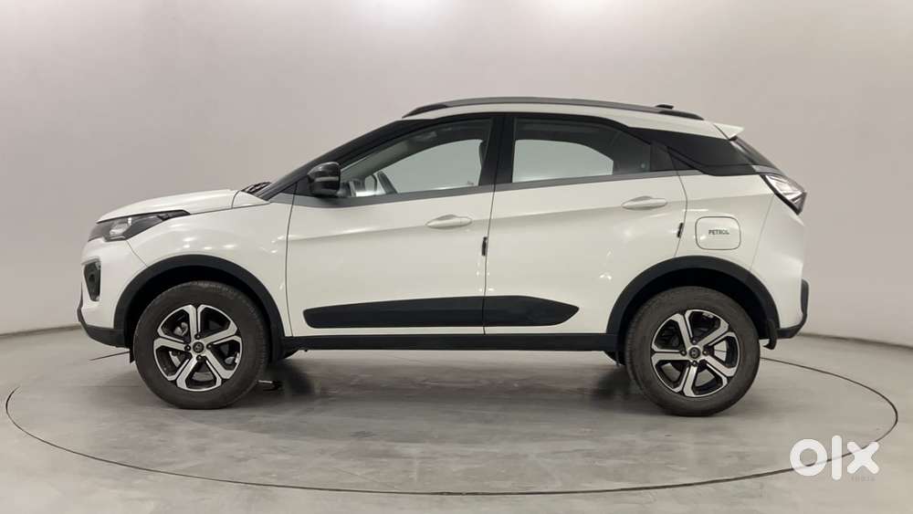 Tata Nexon Xz Plus (hs), 2022, Petrol