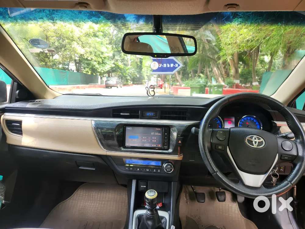 Toyota Corolla Altis 2015 Petrol Well Maintained