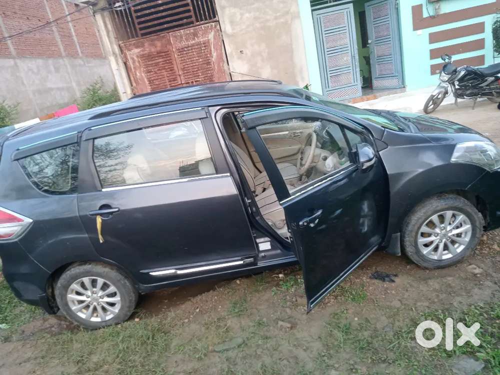 Maruti Suzuki Ertiga Top Modal Deasel Car Only Personal Use