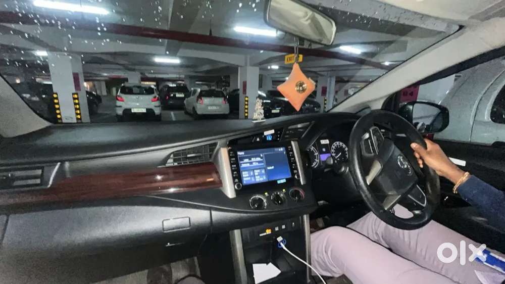 Toyota Innova Crysta Diesel 2021 Variant