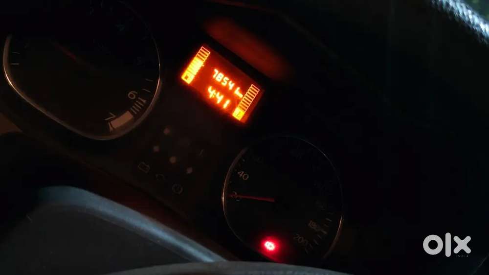 Renault Duster Petrol Single Hand Used Car