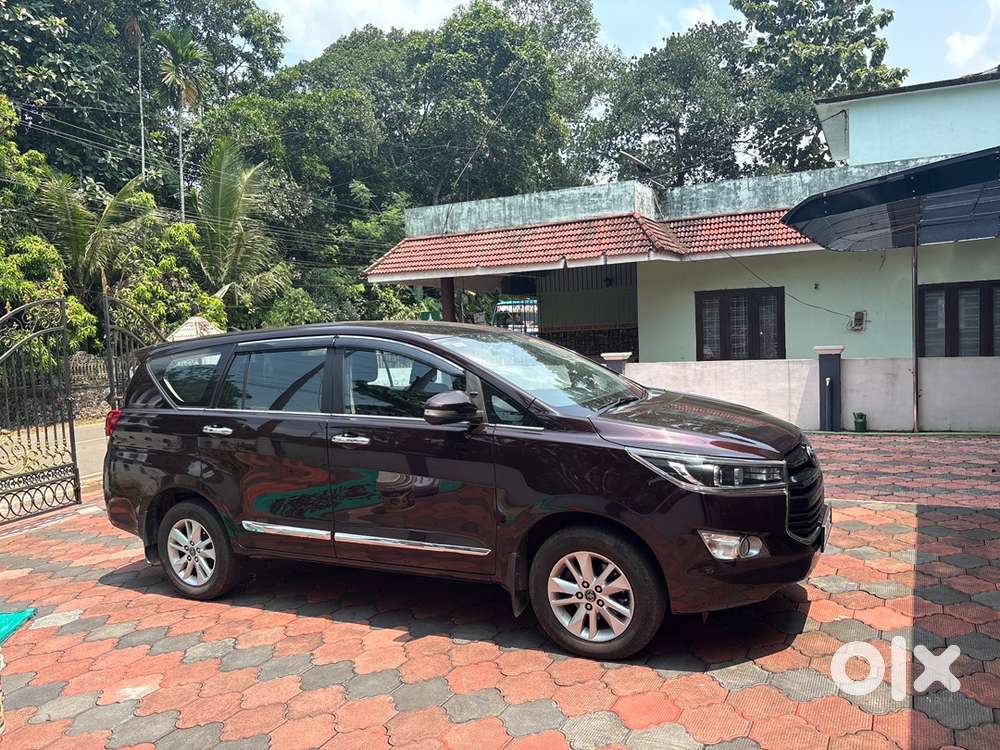 2017 Toyota Innova Crysta