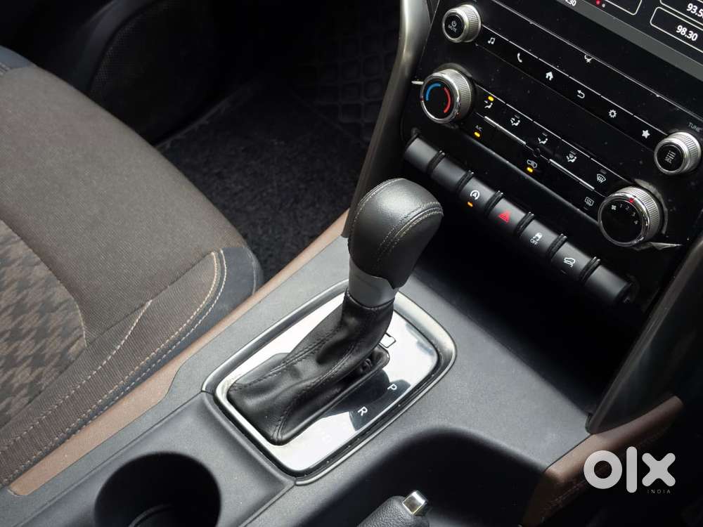 Mahindra Scorpio-n 2.0 Z4 Petrol At 7 Str, 2024, Petrol
