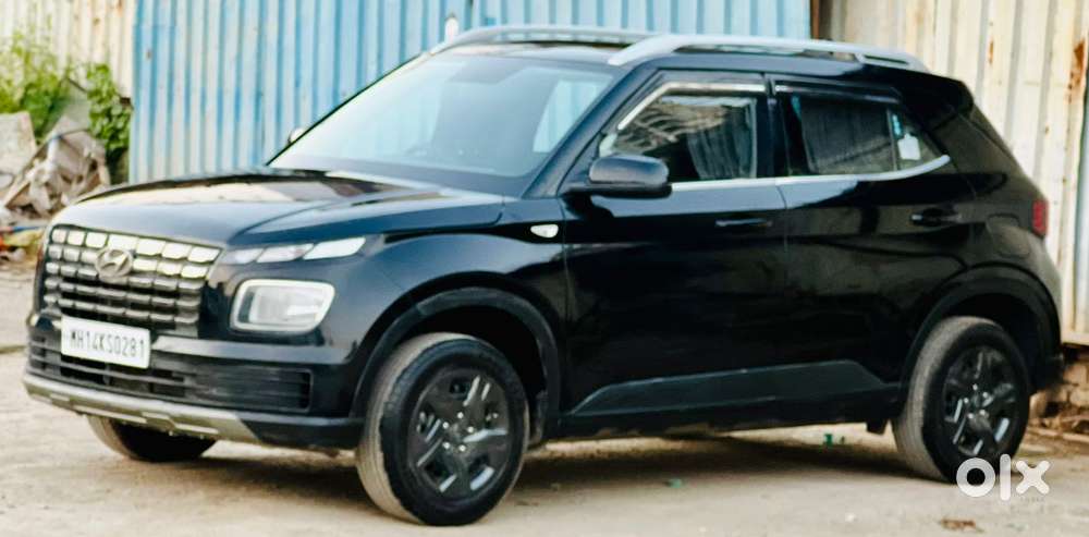 Hyundai Venue, 2023, Petrol