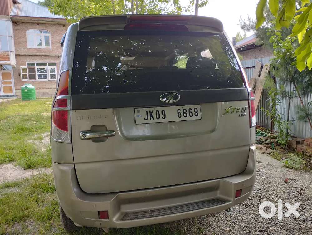 Mahindra Xylo 2012