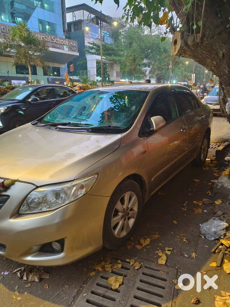 Toyota Corolla Altis 2010