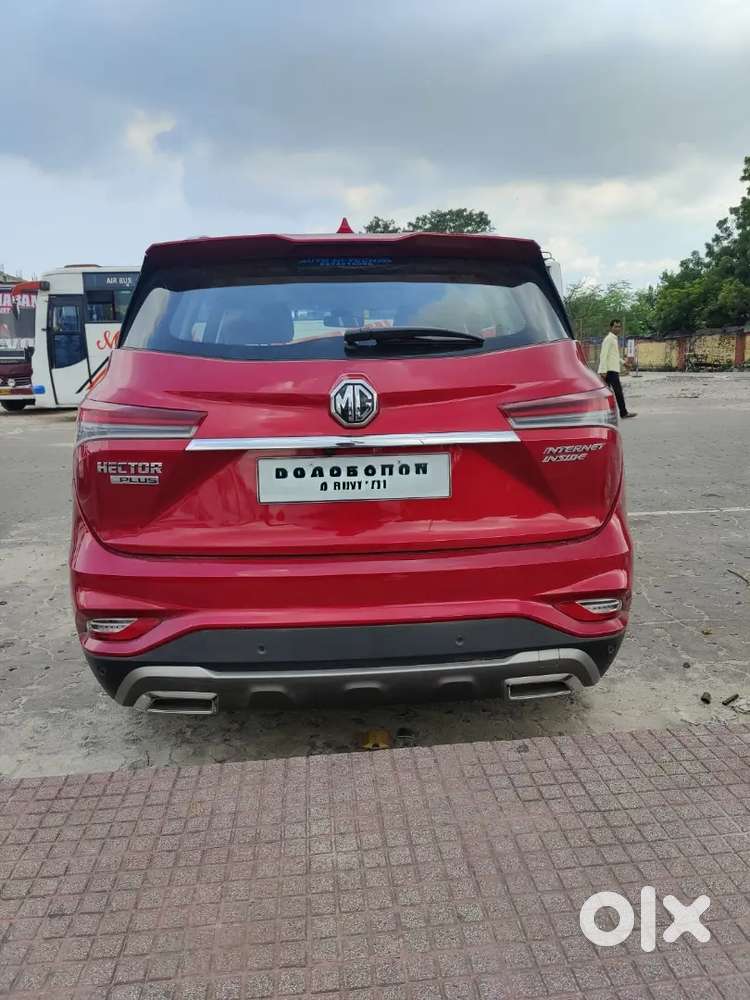 Mg Hector Plus 2022 Sharp Cvt Automatic