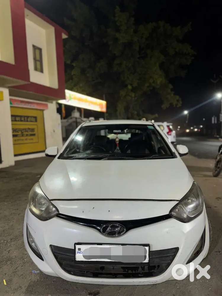 Hyundai I20 2012 Diesel Good Condition 25kmpl Milage