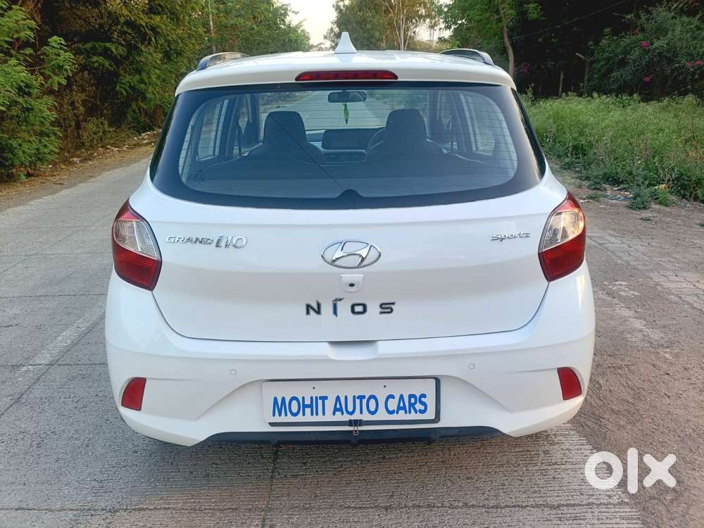 Hyundai Grand I10 Nios Sportz 1.2 At, 2022, Petrol