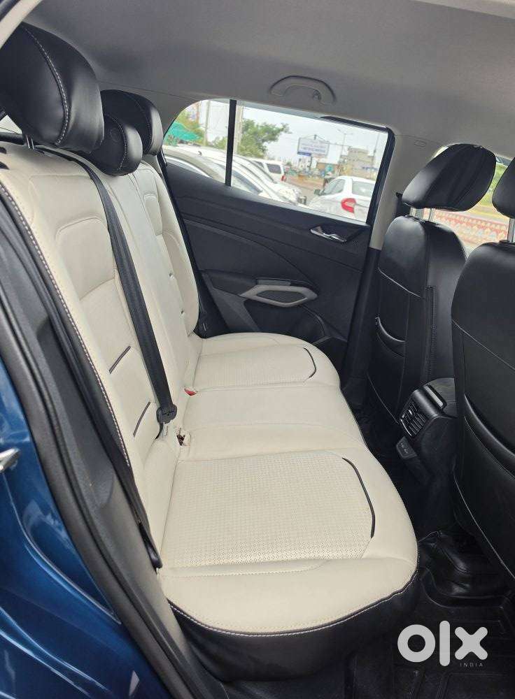 Skoda Kylaq Signature At, 2025, Petrol