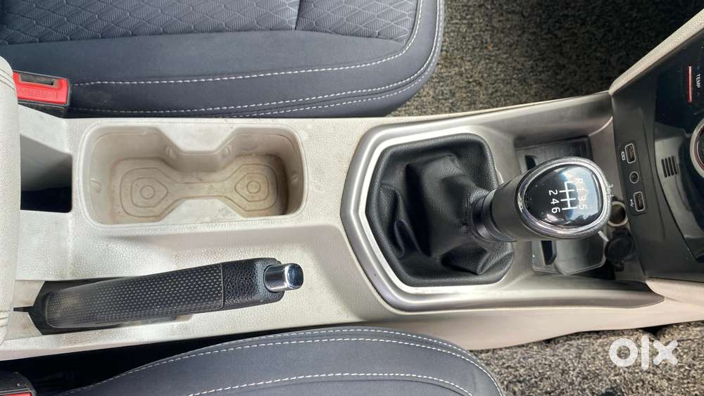 Mahindra Xuv300 W8 Option, 2019, Petrol